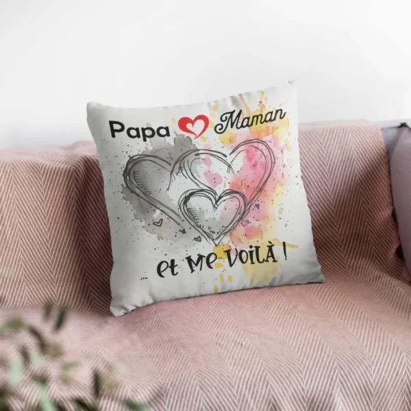 Coussin Papa aime Maman sur un canapé